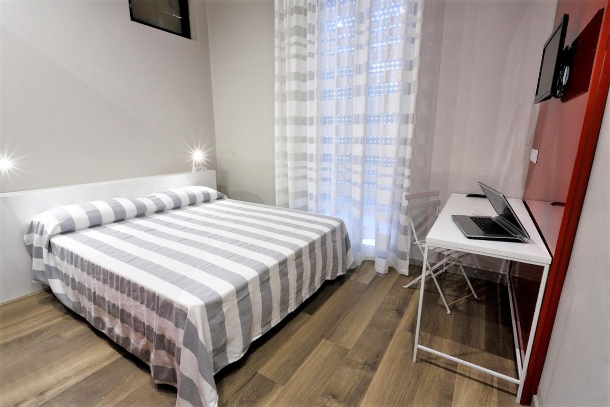 Hotel Aurea Rimini Exterior foto